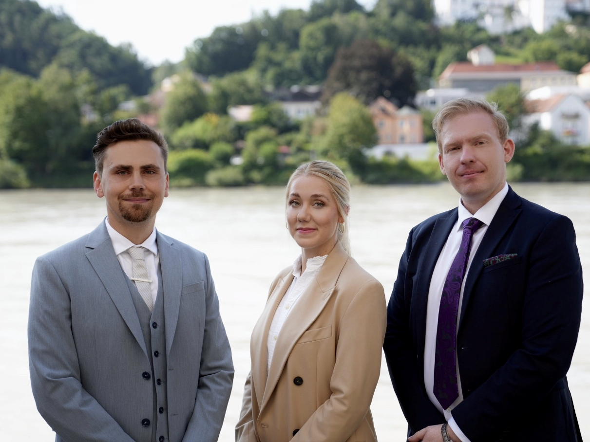 Holegal Team